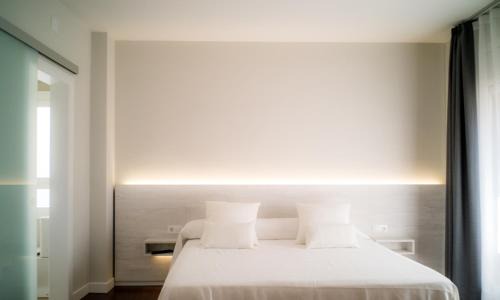 Olius Hotel | El Pi de Sant Just - Habitacions i Apartaments