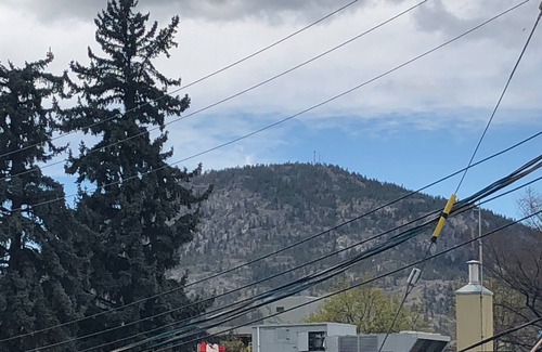 Okanagan-Similkameen Condo | El Refugio Terraza. Right in the centre of all the action!