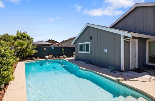 Sacramento House | El-Shaddai sweet home comfort