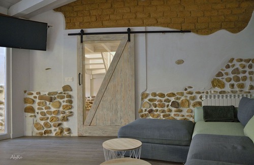 Cerezales del Condado Cottage | El Vallín de Lan, near León, mount, river, culture, tradition and rest.