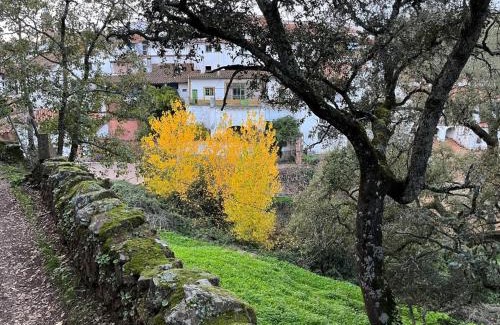 Valdelarco House | El Zarzo de Nemesio, alberca barbacoa 2 Hab 4 Pers mas 2 Max
