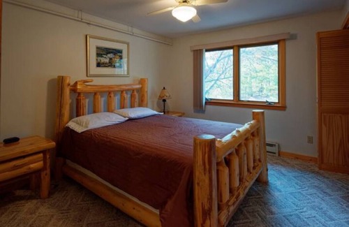 Orr Resort | Elbow Lake Lodge: White Pine