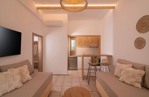 Kato Gouves House | Elea Suites & Residences