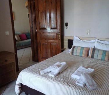 Agios Georgios Pagon Apartment | Eleana apartments and studios