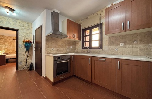 Roumeli Villa | Electra Stone Suite
