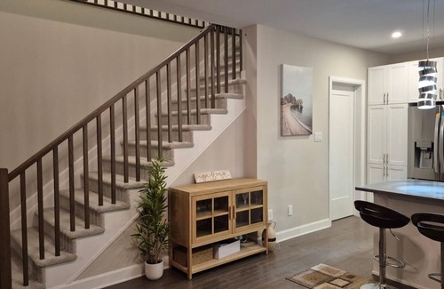 Russell House | Elegance and serenity on Parkview Terr/Élégance et calme sur Parkview Terr