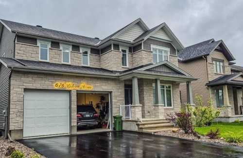 Russell House | Elegance and serenity on Parkview Terr/Élégance et calme sur Parkview Terr