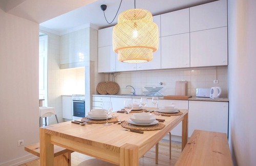 Sao Jorge de Arroios Apartment | Elegance & Charm by LovelyStay