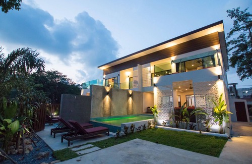 Ko Chang Villa | Elegance Pool Villas, the ultimate experience of luxury close to White Sands