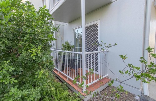 Rosslea Apartment | Elegant 2 bed 1 bath apartment