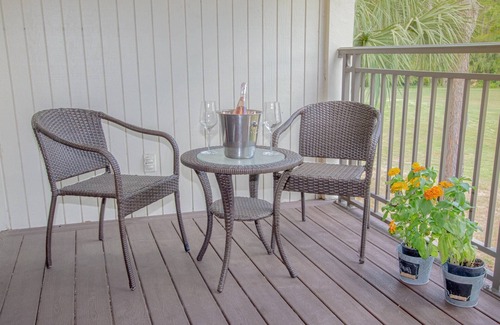 Wesley Chapel Condo | Elegant 2BR Golf View Condo w/Upgraded Kitchen, Patio & King Suite – Relax & Enjoy the Scenery!