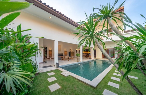 Legian Villa | Elegant 2BR Villa in Legian->5min walk to Beach