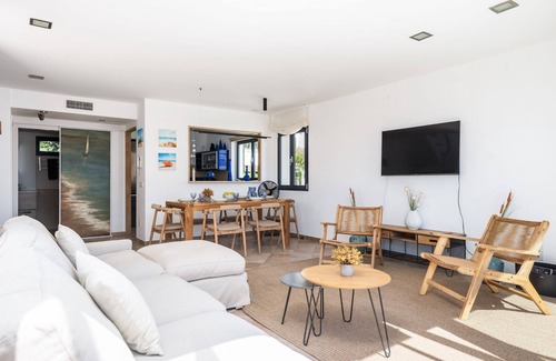 Son Xoriguer Villa | Elegant 3 Bedroom Villa with Private Pool, Just 200m from the Beach Includes A/C & WiFi