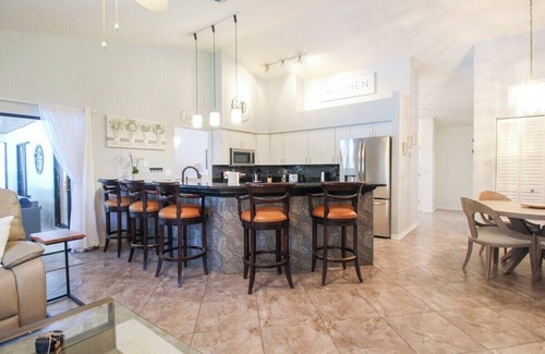 Palmetto House | Elegant 3 BR/2 BA Private Pool Home - Florida Oasis