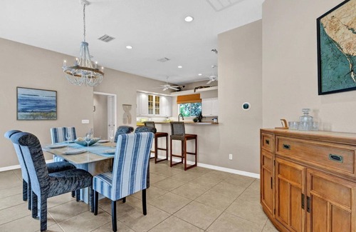 White Marsh House | 🥇 Elegant 3bd home with a very private backyard with a pool (CH948)