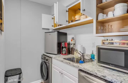 Lawrence Apartment | Elegant 3BR Retreat: Comfort, Style Prime Location