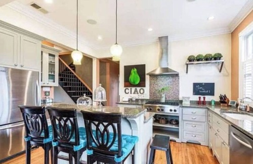Highlands - Perkins House | Elegant 4-bedroom home in great location
