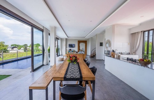 Banjar Semer Villa | Elegant, 4-Bedroom Villa in Central Seminyak