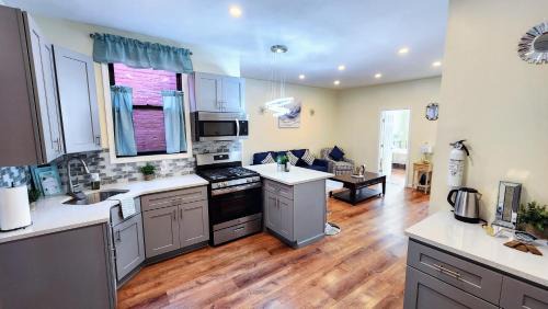 Queens Apartment | Elegant 4 Br NearJFK/LGA Airports & Resorts Casino