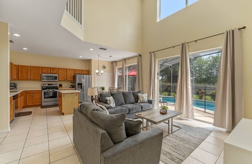 Solana House | Elegant 6 bedroom home in the Solana Resort