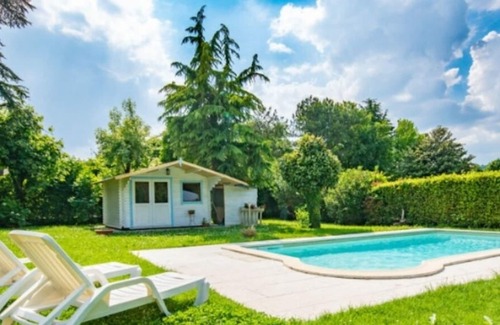 Pieve Vecchia Villa | Elegant and modern villa to head to m50 from the lake with garden, private pool.