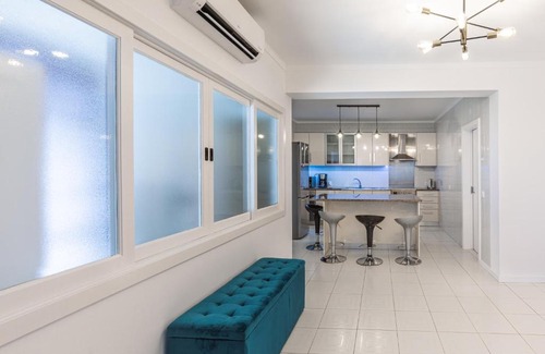 Fatima Apartment | Elegant and spacious 3 bedroom 3 bath apartment 10 mins to the Sanctuary!!