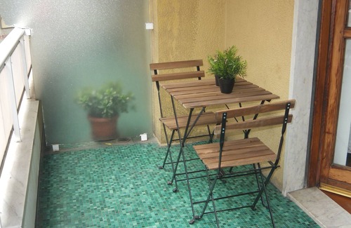 Vanchiglietta Apartment | Elegant apartment along the river Po