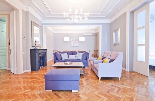 Dreta de l'Eixample Apartment | ELEGANT APARTMENT IN THE CENTER OF BARCELONA