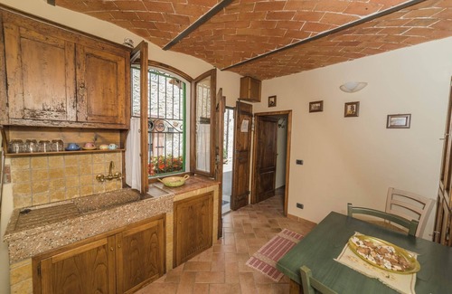 Saturnana Apartment | Elegant apartment in a small hamlet of Tuscany
