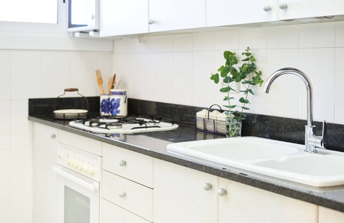 Arenys de Mar Apartment | Elegant apt. p/4 pax 1 min from the beach with Wi-Fi