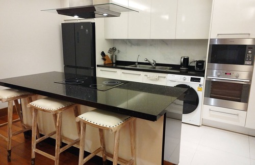 Sa Khu Apartment | Elegant Beachfront Oasis: 235sqm Luxury Apartment at Pearl of Naithon