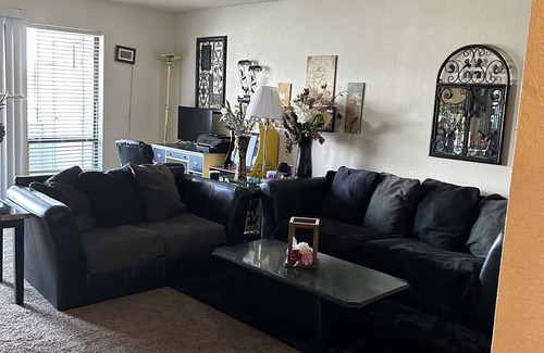 Gillette Apartment | Elegant ,but cozy apartment within walking distance of lots of great places .