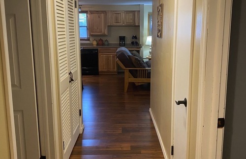 Lebanon House | Elegant Cammi’s Retreat in the perfect location