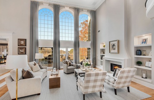 Milton House | Elegant Chateau on Lake with pool, spa, vineyards, 6 kitchens, and much more!