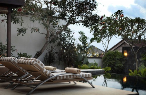 Bukit Villa | Elegant Cliffside Villa with Breathtaking Views – Bali Villa 1031