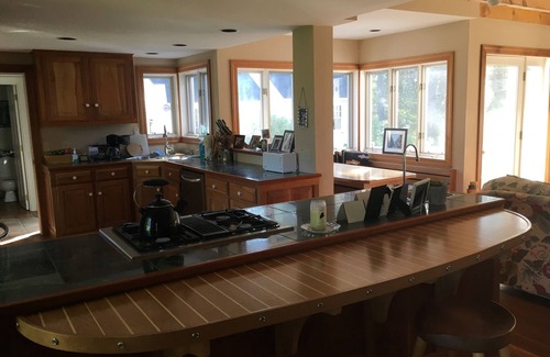 Yarmouth House | Elegant Country Cape on 5 secluded acres