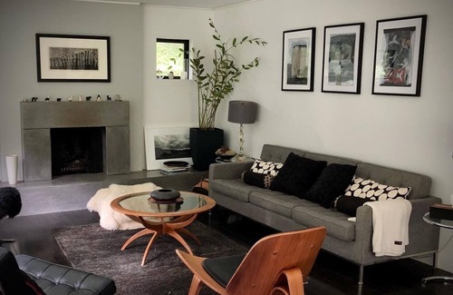 Roberts Creek House | Elegant country living at its best!