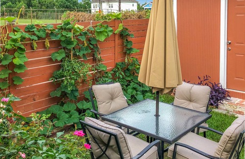 Florida House | Elegant Cozy Single Family Home 4BD 2BA Home & Gazebo 10 Min 4rm French Quarter