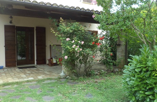 Fano House | Elegant detached house in the countryside with an olive grove pool, close to the sea