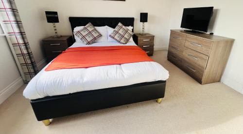 Reading House | Elegant Double Room with private bathroom in Central Reading