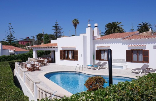 Punta Prima Villa | Elegant villa a stone's throw from the beach and with private pool