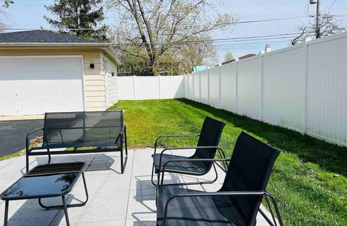 Elmhurst House | Elegant Haven: 4BR/3BA Retreat