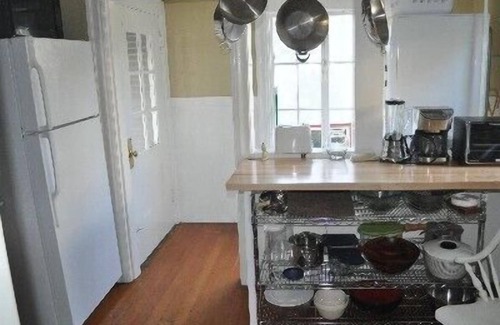 Elmwood House | Elegant Historic Edwardian 8 blocks to UC Berkeley campus! 97 Walkscore!