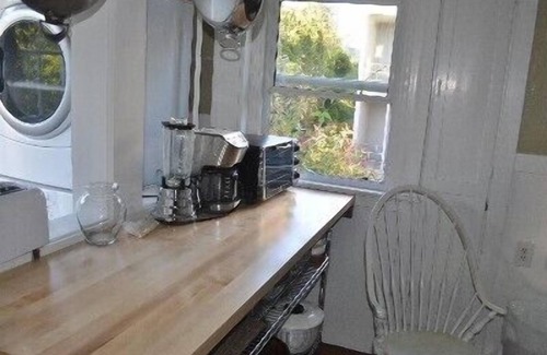 Elmwood House | Elegant Historic Edwardian 8 blocks to UC Berkeley campus! 97 Walkscore!