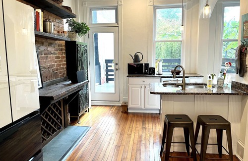 Le Droit Park House | Elegant, Historic Townhouse in Heart of DC