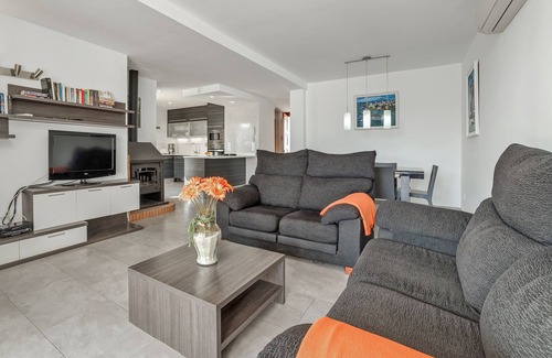 Cala d'Or Villa | Elegant holiday home in a central location, 500 meters from the sea – Casa Montevela