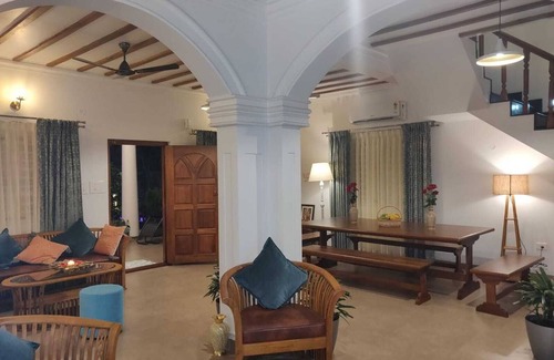 Madapura Villa | Elegant Holiday Homes