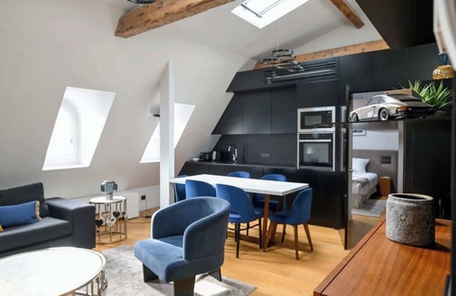 Champs-Elysees Apartment | Elegant Home 2BDR/6P Near Champs Elysées