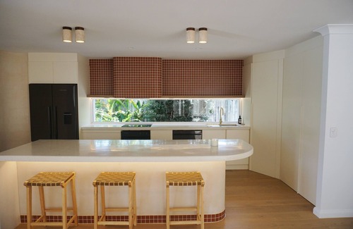 Southport House | Elegant home near Surfers Paradise Beach.