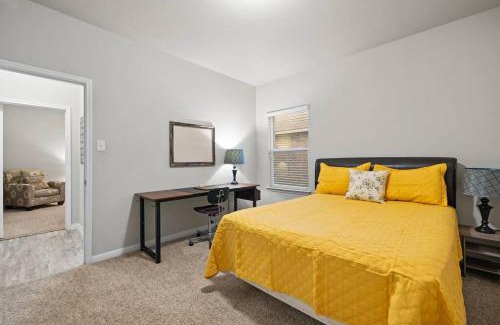 Round Rock Apartment | Elegant Home with Cozy Vibes